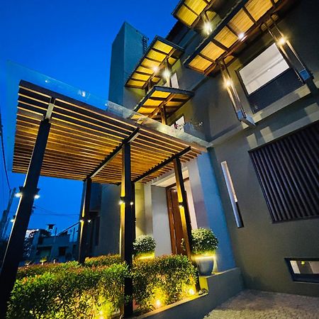 Manthila Hotel アヌラーダプラ エクステリア 写真