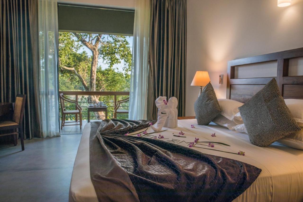 Manthila Hotel アヌラーダプラ エクステリア 写真